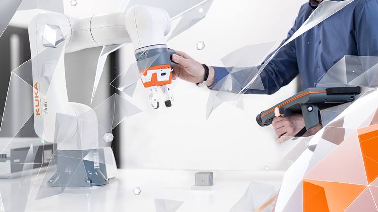 kuka_iisy_2071_fomanufacturing_3200x1800.jpg?rev=-1